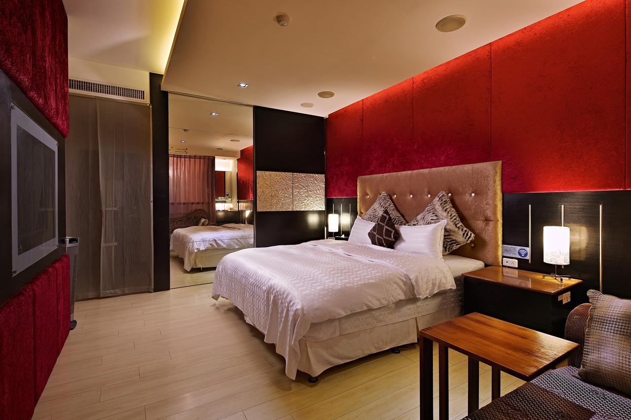 Prague Spring Boutique Motel Liucsia Kültér fotó
