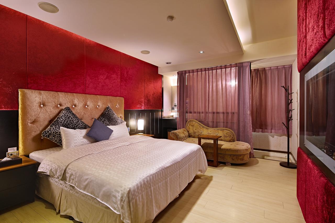 Prague Spring Boutique Motel Liucsia Kültér fotó
